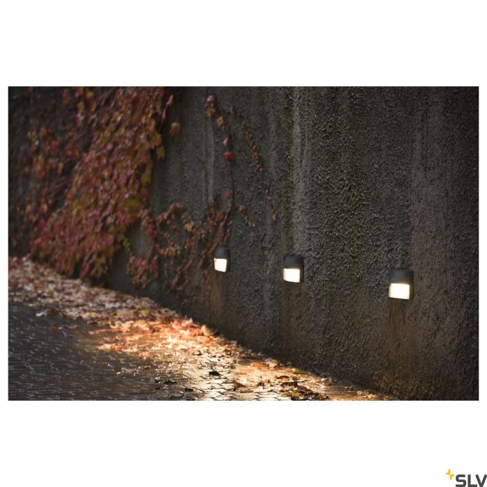 outdoor recessed wall light