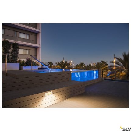 outdoor recessed wall light